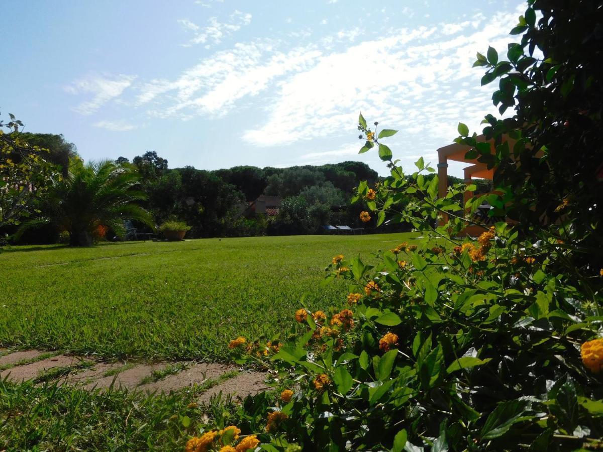 Residence La Pineta Budoni Exterior photo